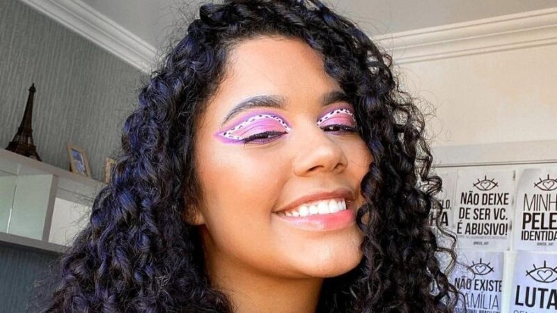 Influenciadora digital morre em acidente em SC￼