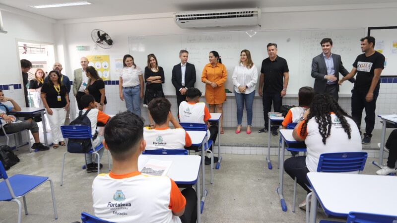 Representantes da CAF visitam unidades da Rede Municipal durante agenda em Fortaleza