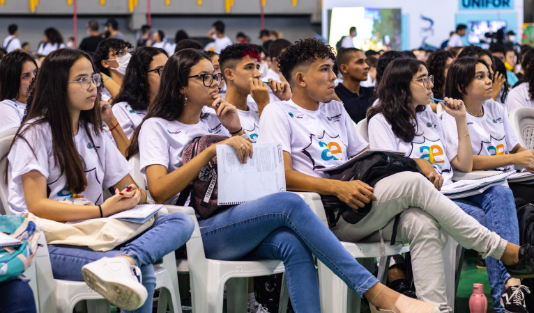 Academia Enem: aulões presenciais do segundo semestre começam neste fim de semana