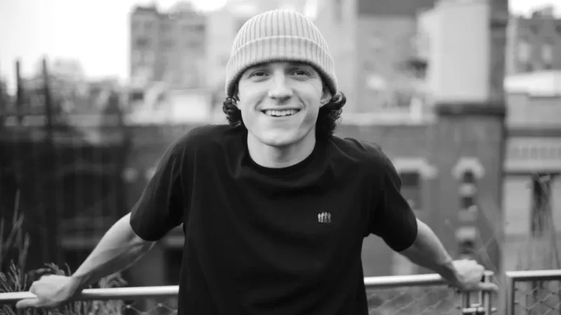 Tom Holland, ator de Homem-Aranha, anuncia pausa nas redes sociais para cuidar da saúde mental￼