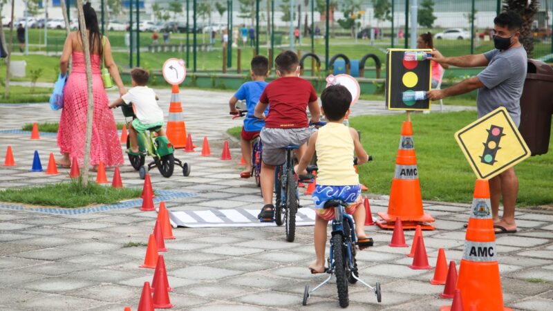 Parque Rachel de Queiroz recebe ações de educativas da Ciclofaixa de Lazer