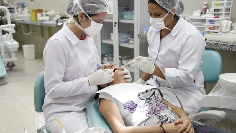 Semana Branca da Odontologia intensifica ações de prevenção e promoção à saúde bucal nos postos de saúde da capital