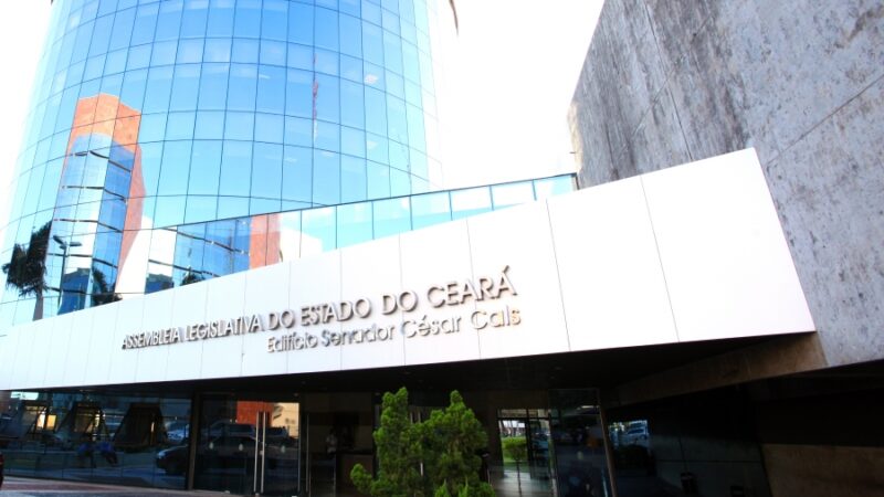 Dia Nacional do Cerimonialista é celebrado em solenidade na Alece
