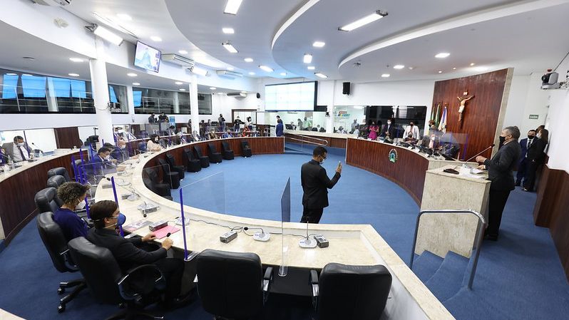 Disputa pela Presidência da Câmara de Fortaleza deve testar nova configuração de forças políticas