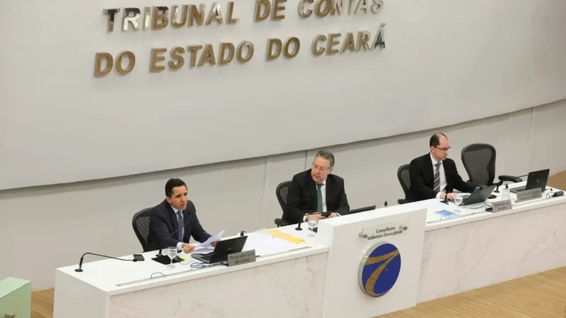 Impasse sobre crédito suplementar por pouco não gerou derrota a Camilo Santana no TCE; entenda