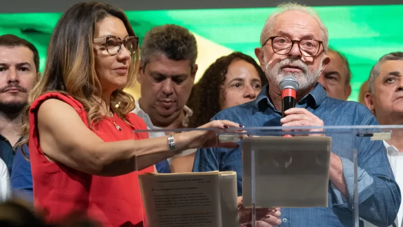 Eleito, Lula diz que é hora de ‘restabelecer a paz entre os divergentes’ e que vai governar para todos os brasileiros: ‘Não existem dois Brasis’