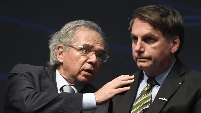 Bolsonaro furou teto de gastos em R$ 795 bi em 4 anos de governo