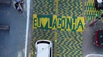 Ladrilho por ladrilho: cidade no interior do Ceará pinta ruas de verde e amarelo para Copa; vídeo