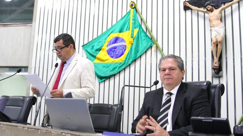 PEC que propõe alteração da data de posse do governador e vice tramita na Alece