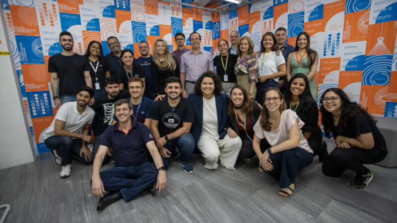 ÍRIS recebe o primeiro workshop para o setor público do Brasil de aceleração baseada em experiência da Amazon Web Services