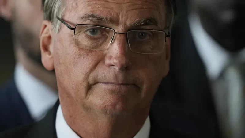 No penúltimo mês de mandato, Bolsonaro nomeia aliados para Comissão de Ética Pública