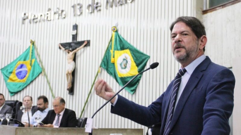Sessão especial na Alece debate emendas de bancada com senador Cid Gomes