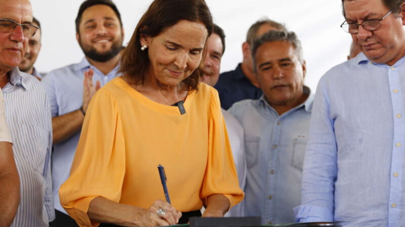Governadora Izolda Cela assina decreto para implantação do Aeroporto Regional do Vale do Jaguaribe