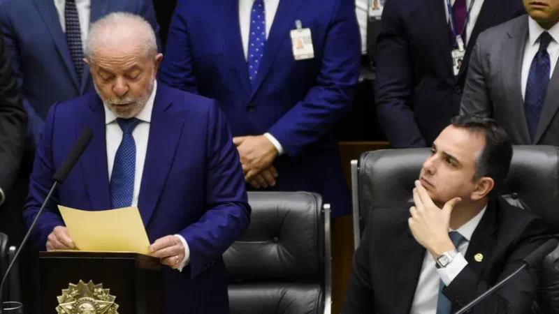 Preocupado com votos no Senado, equipe de Lula chama aliados para garantir vitória de Pacheco