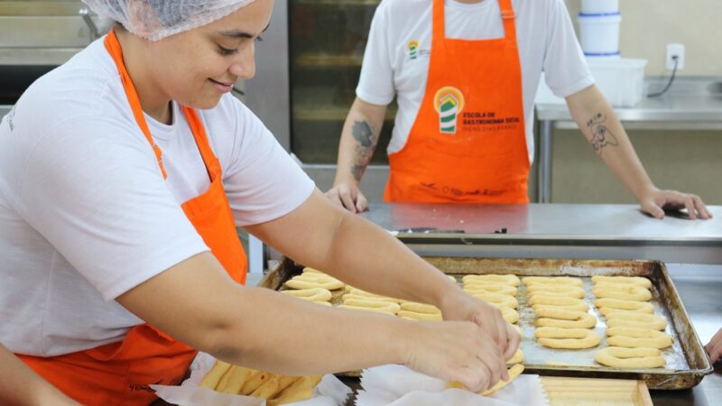 Escola de Gastronomia Social oferta 260 vagas para cursos gratuitos em fevereiro