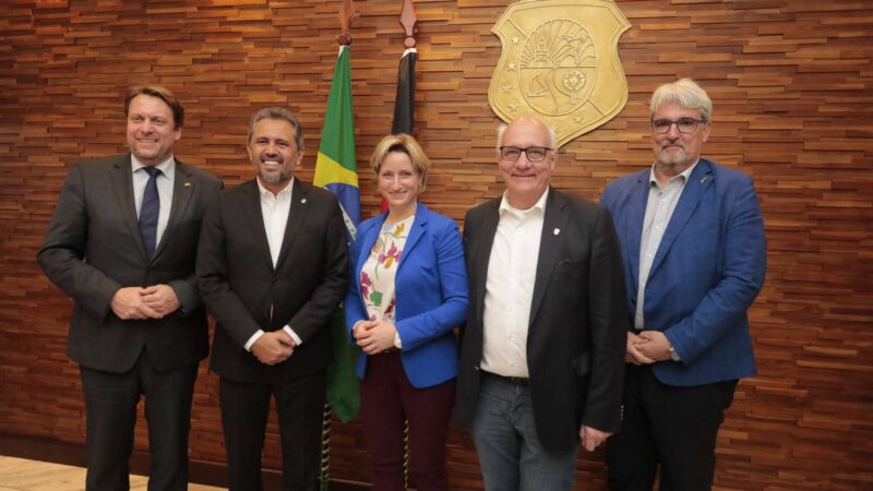 Governador Elmano de Freitas e comitiva alemã se reúnem para tratativas sobre produção de hidrogênio verde