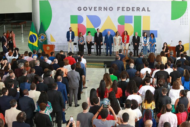 MEC conclui repasse de recursos para continuidade de 1.236 obras em escolas