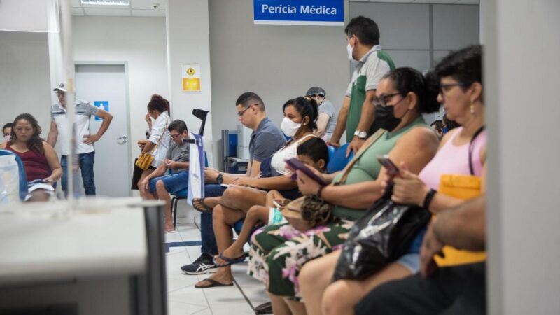 Fila do INSS: mais de 70 mil cearenses esperam em média 6 meses por benefícios
