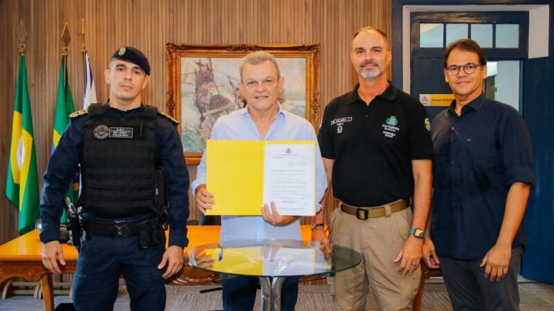 Prefeito José Sarto sanciona Lei que cria novos cargos para a Guarda Municipal e promove agentes