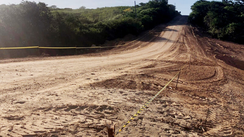 Trecho da CE-384, que liga Mauriti à Paraíba, tem tráfego liberado após recuperação paliativa; veja outras liberações