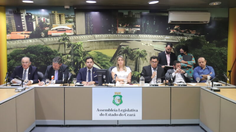 Comissões aprovam criação de núcleo para demandas especiais na PGE