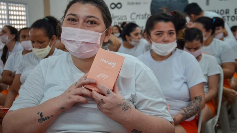 SAP conquista primeiro lugar em edital que prevê a implantação de oficinas para produção de absorventes, fraldas e peças íntimas nas unidades prisionais do Ceará
