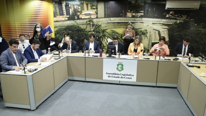 Comissão de Trabalho aprova 20 projetos de parlamentares