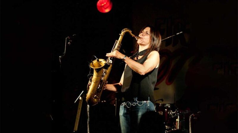 Cantora americana de blues, Deanna Bogart fecha a programação do Férias em Fortaleza