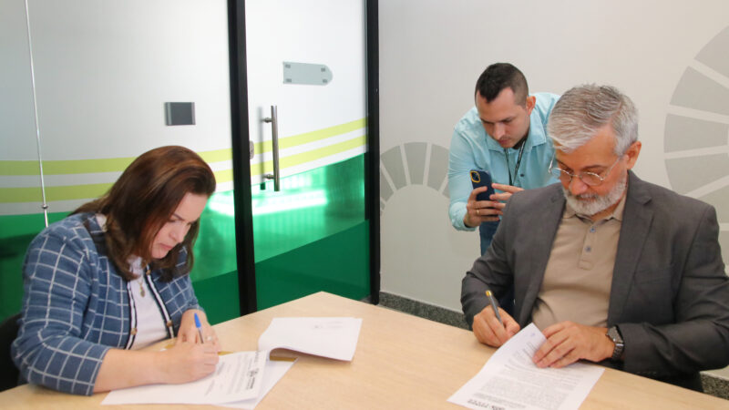 Alece e Detran assinam acordo de cooperação técnica