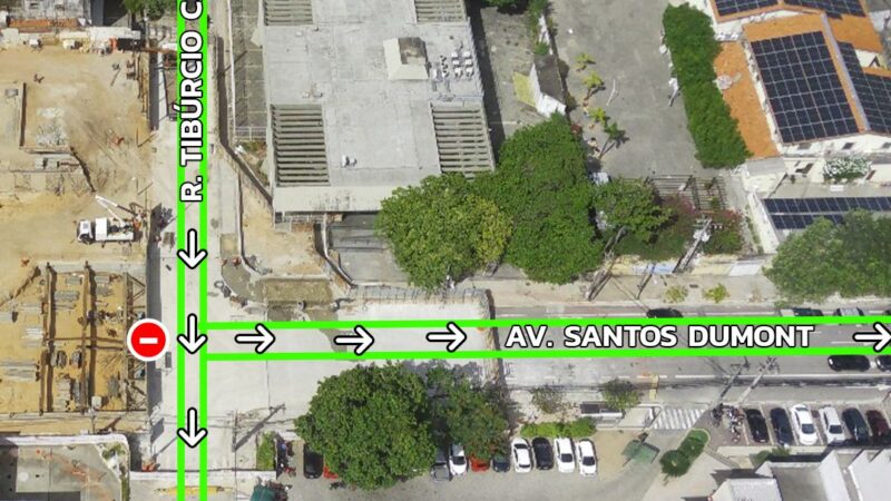 Seinfra libera fluxo no cruzamento da Rua Tibúrcio Cavalcante com Av. Santos Dumont