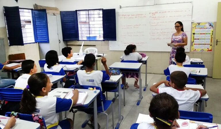 Confira os recursos do programa de Escola em Tempo Integral liberados por estado