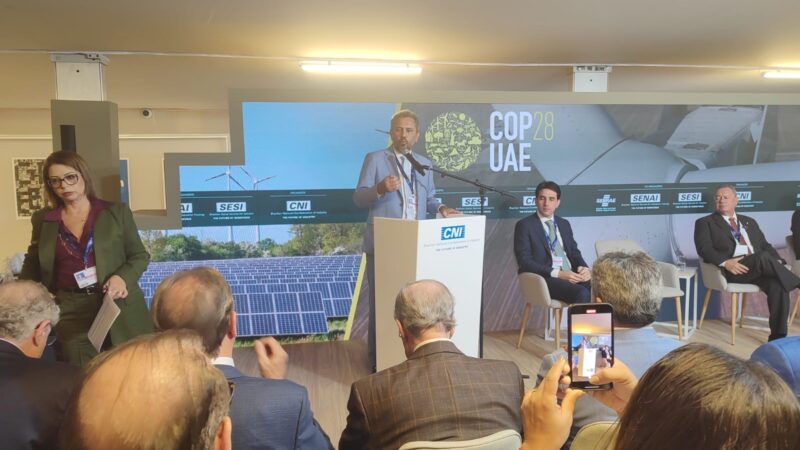 Em painéis na COP-28, governador Elmano destaca protagonismo cearense em transição energética