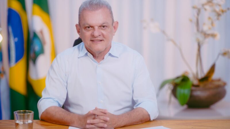 Em live, Sarto anuncia que edital para concurso da saúde será publicado na próxima semana