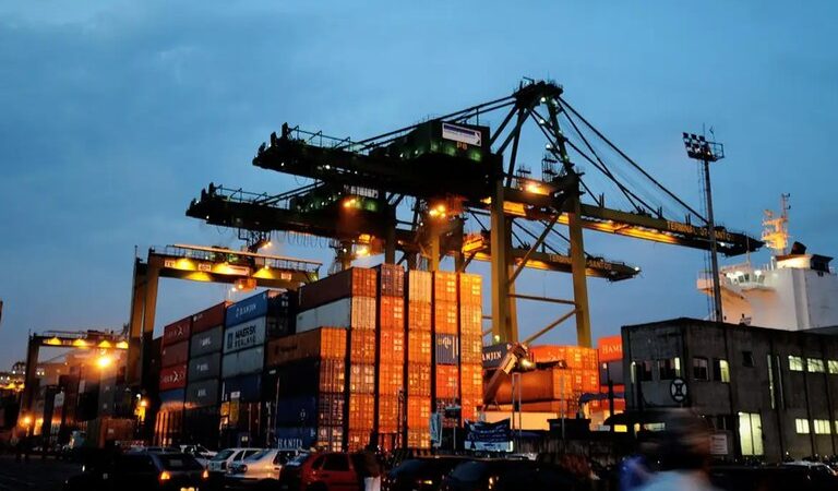 Exportações brasileiras cresceram dez vezes mais do que a média mundial em 2023, afirma vice-presidente