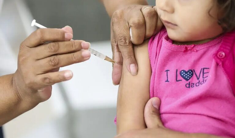 Aumento de casos de sarampo acende alerta para prevenção da doença