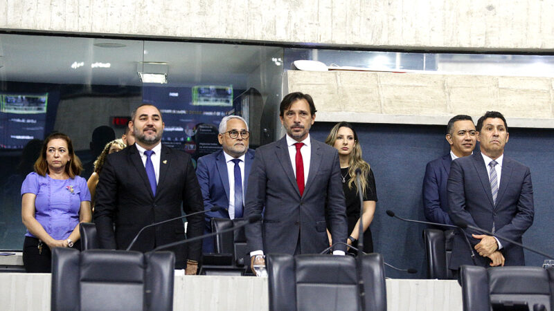 Plenário faz minuto de silêncio por mortes do ex-vereador Paulo Diógenes e PM Bruno Lopes