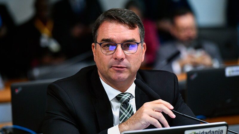 Projeto prevê até 15 anos de prisão para quem atacar atletas e treinadores