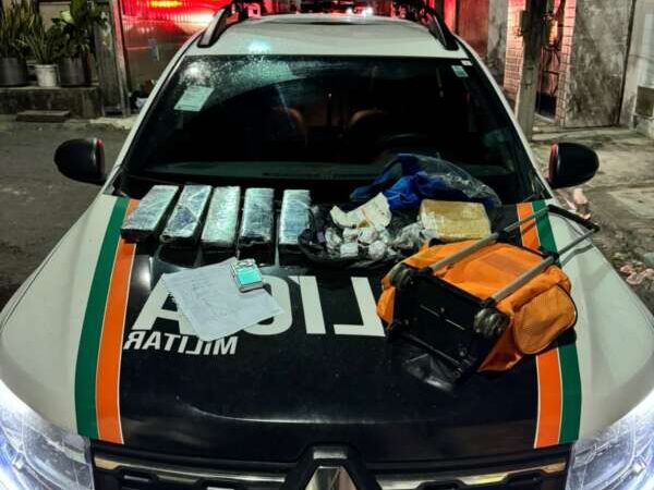 PMCE apreende 6kg de drogas no bairro Henrique Jorge