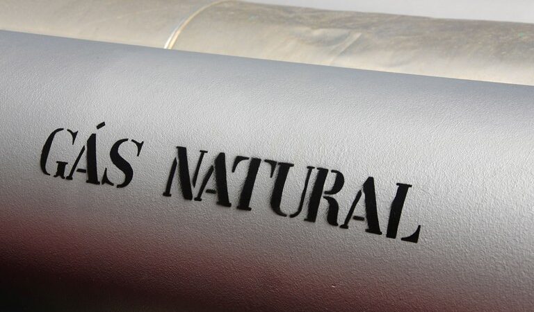 Petrobras e CSN fecham contrato para fornecimento de gás natural no ambiente livre