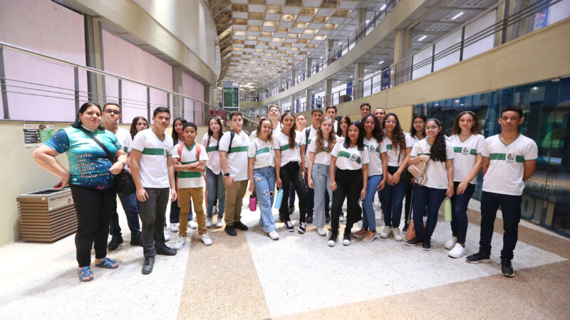 Estudantes de Fortaleza e Maranguape visitam a Alece nesta quarta-feira