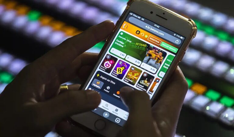 Fazenda solicita e bloqueio de mais de dois mil sites ilegais de apostas começa nesta sexta