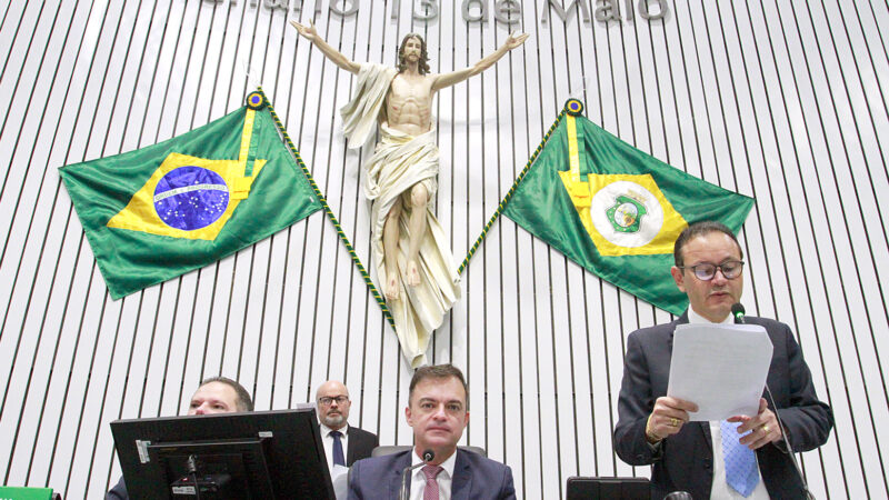 Quatorze projetos de parlamentares tramitam na Alece nesta quinta-feira