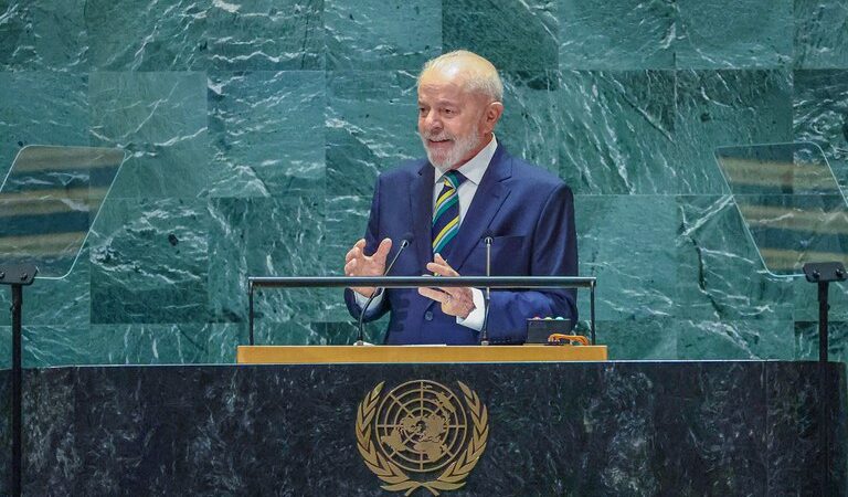 Lula parabeniza Trump: ‘O mundo precisa de diálogo e trabalho conjunto’