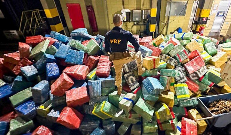PRF apreende 284 toneladas de drogas no Paraná em 2024 e bate recorde histórico