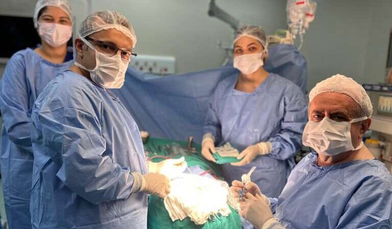 Paciente com risco de tetraplegia se recupera após neurocirurgia no Hospital Regional Norte