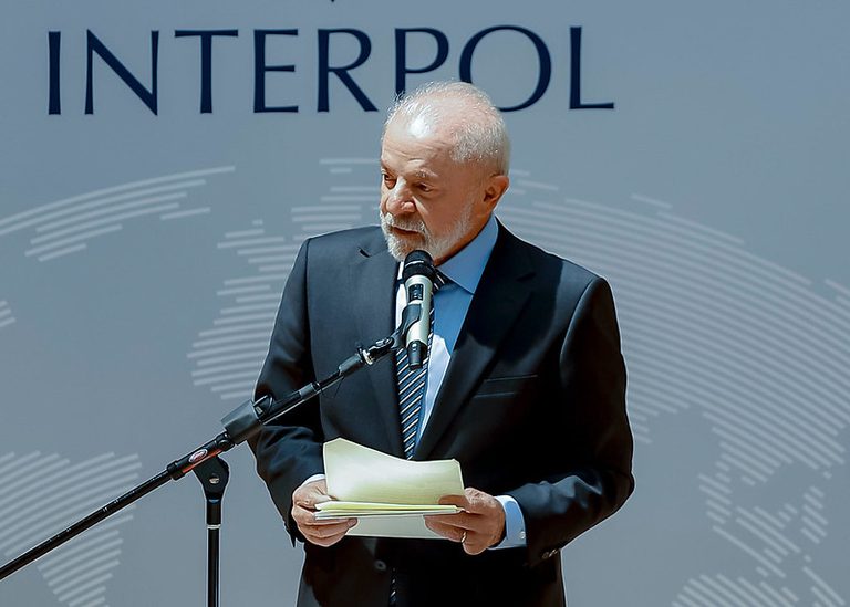 Na Interpol, Lula diz que combate ao crime organizado requer ações coordenadas entre países