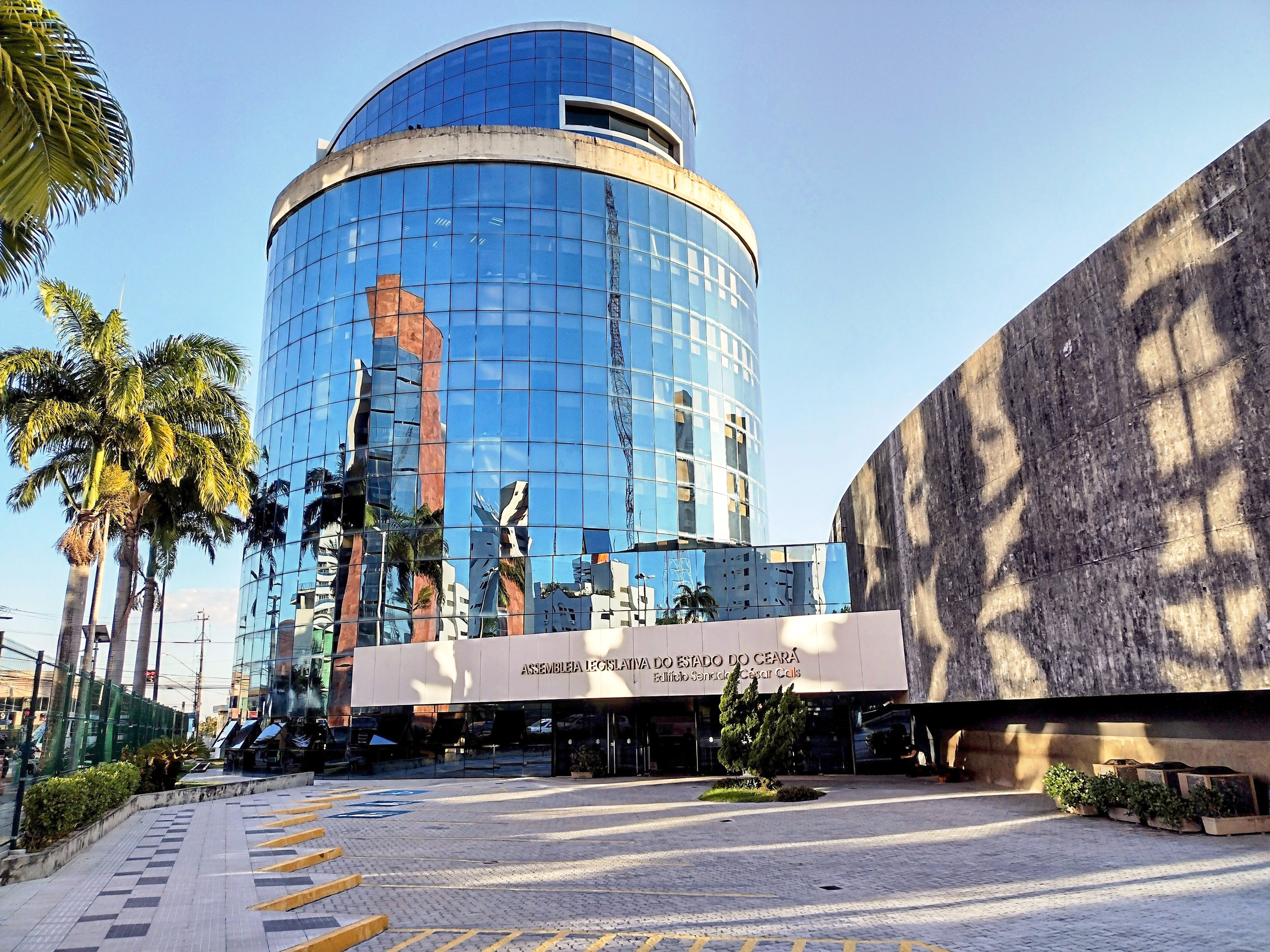 Alece realiza sessão solene em comemoração ao Dia Nacional da Defensoria Pública