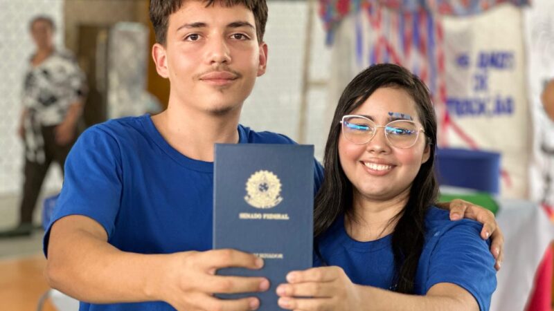 Estudante de Maracanaú vence fase estadual do Jovem Senador e terá vivência em Brasília