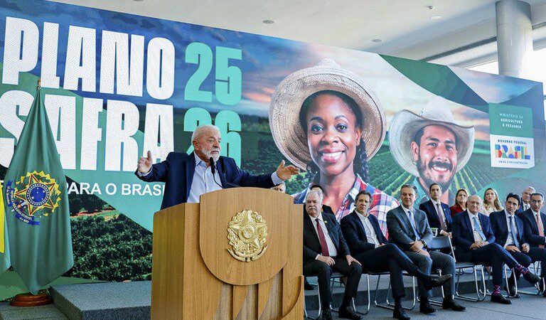 Diminuir privilégios de poucos para ampliar direito de muitos, diz Lula sobre justiça tributária