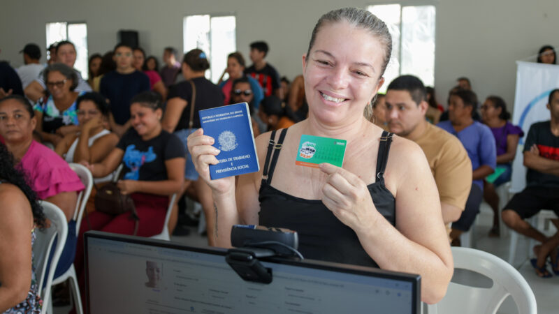 Caravana VaiVem entrega cerca de 500 cartões em três dias de atendimento na RMF